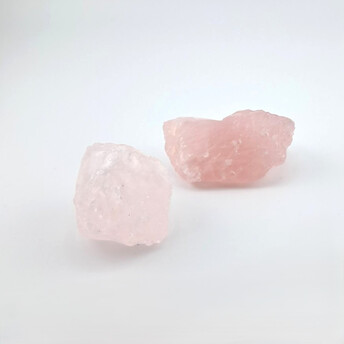 Розовый кварц камень необработанный самородок 20-40 г 1 шт.