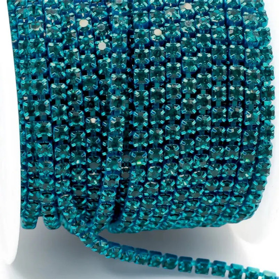 Стразовая цепь ss10 (2,8 мм) 1 м Blue zircon blue